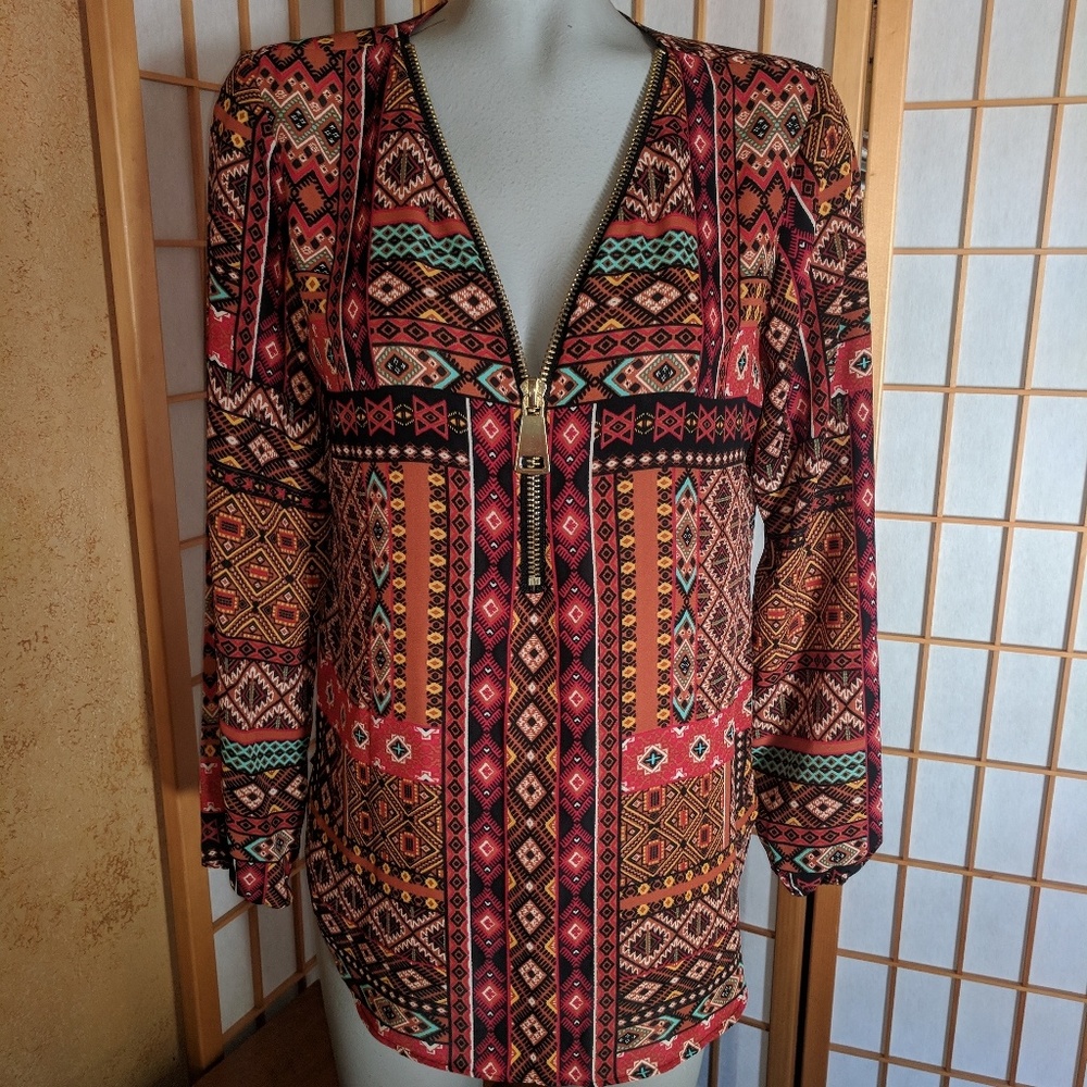 Zac & Rachel tunic top, in small - Picture 1 of 7